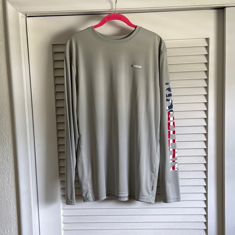 Magellan Outdoors Men's Gray Long Sleeve Shirt